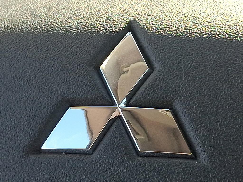 new 2025 Mitsubishi Outlander car, priced at $39,115