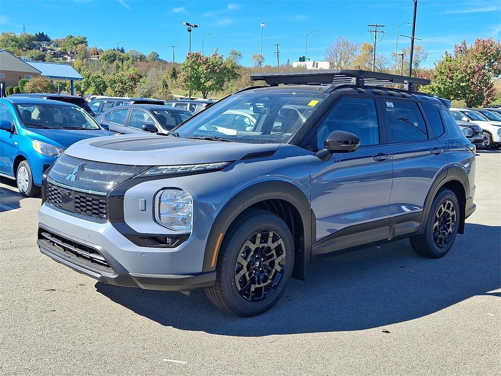 new 2025 Mitsubishi Outlander car, priced at $39,115