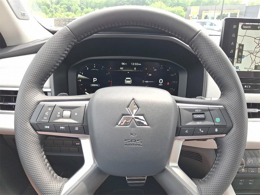 new 2025 Mitsubishi Outlander car, priced at $35,735