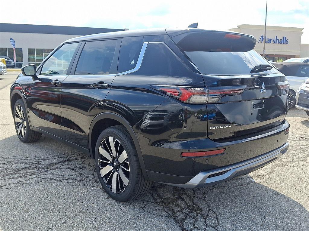 new 2025 Mitsubishi Outlander car, priced at $33,645