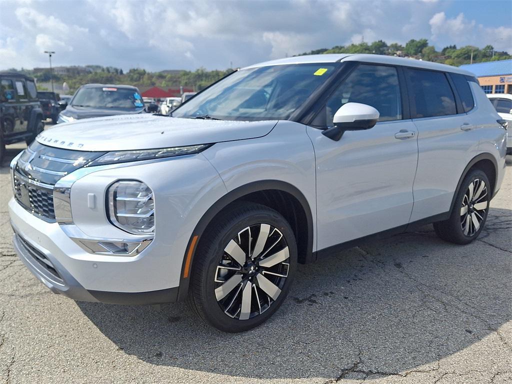 new 2025 Mitsubishi Outlander car, priced at $33,900
