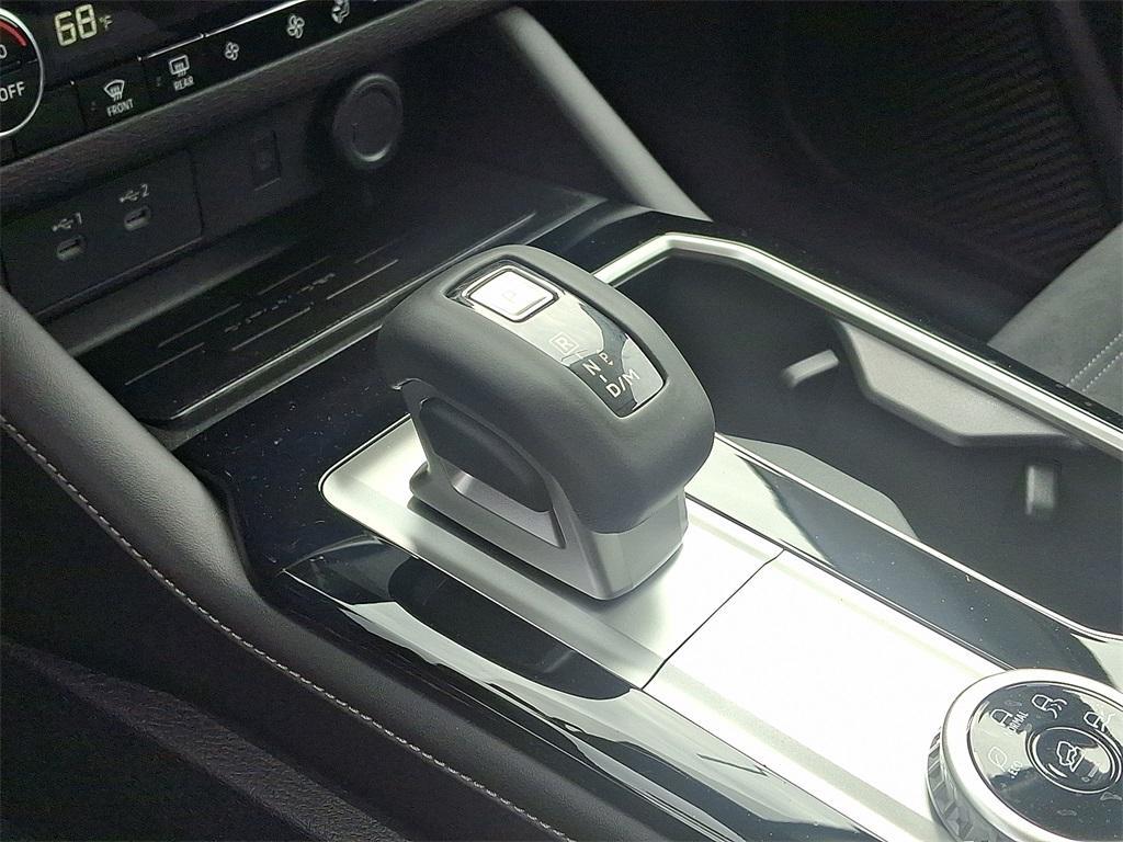 new 2025 Mitsubishi Outlander car, priced at $32,960