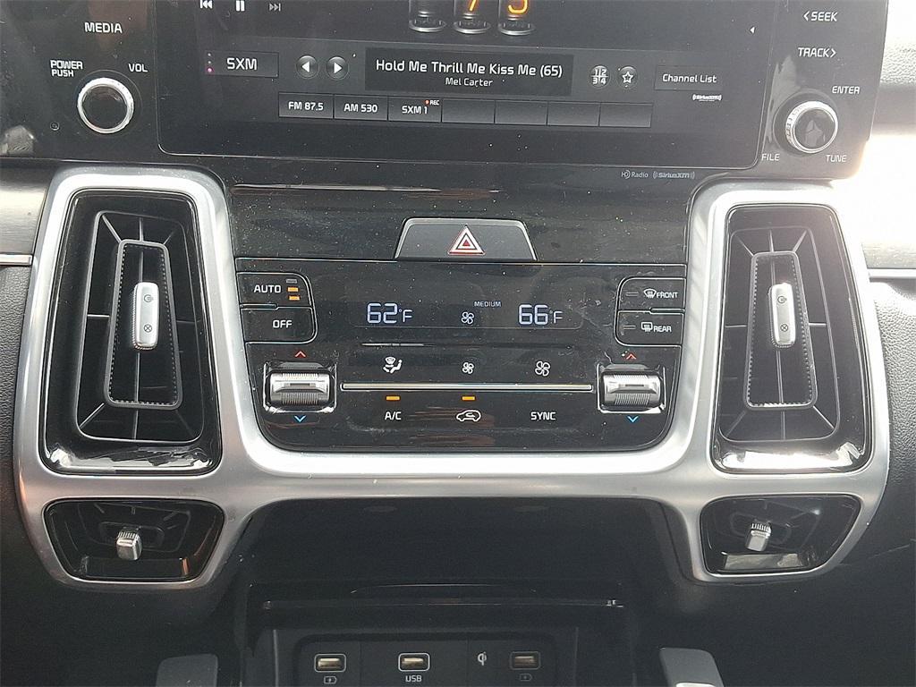 used 2022 Kia Sorento car, priced at $27,900