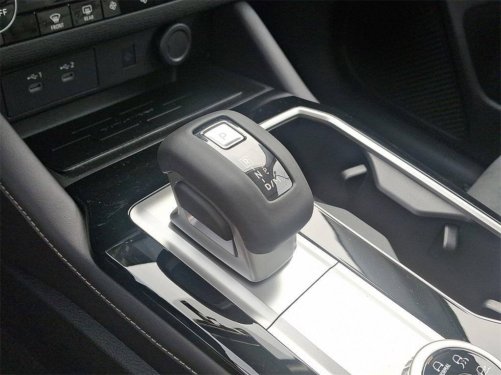 new 2025 Mitsubishi Outlander car, priced at $39,115