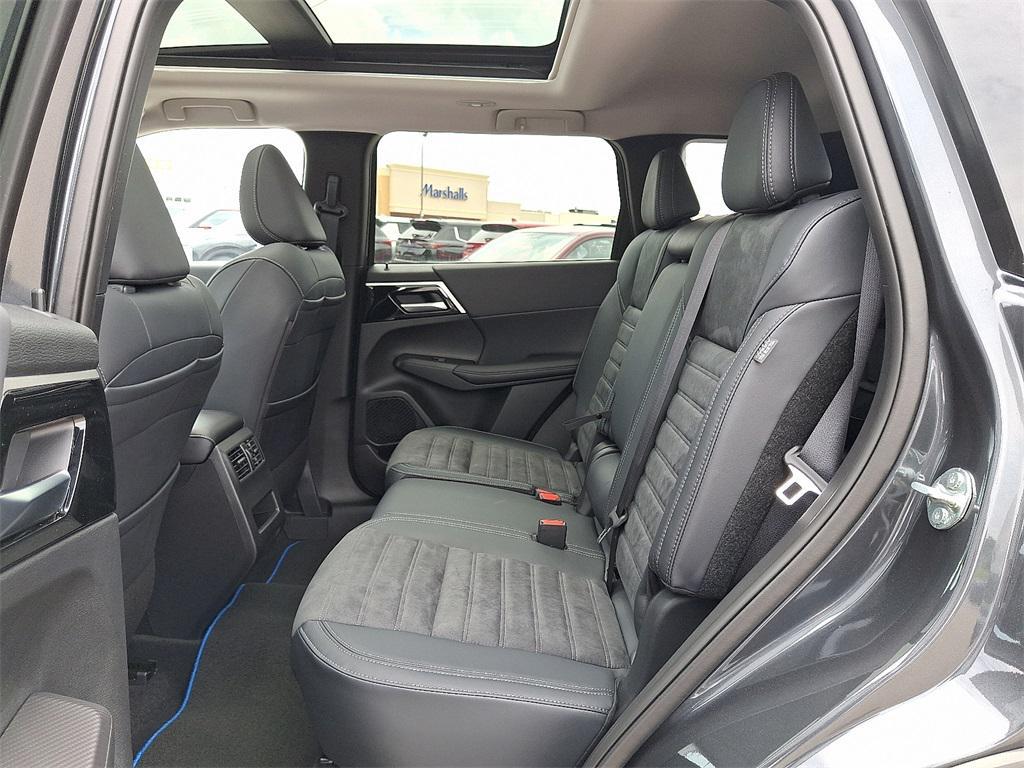 new 2025 Mitsubishi Outlander PHEV car, priced at $38,120