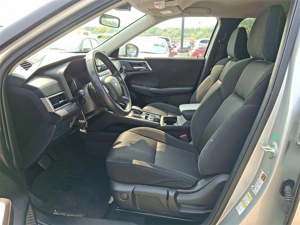 used 2024 Mitsubishi Outlander car, priced at $25,900
