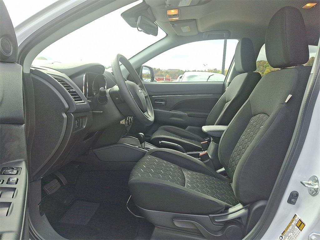 new 2025 Mitsubishi Outlander Sport car, priced at $27,315