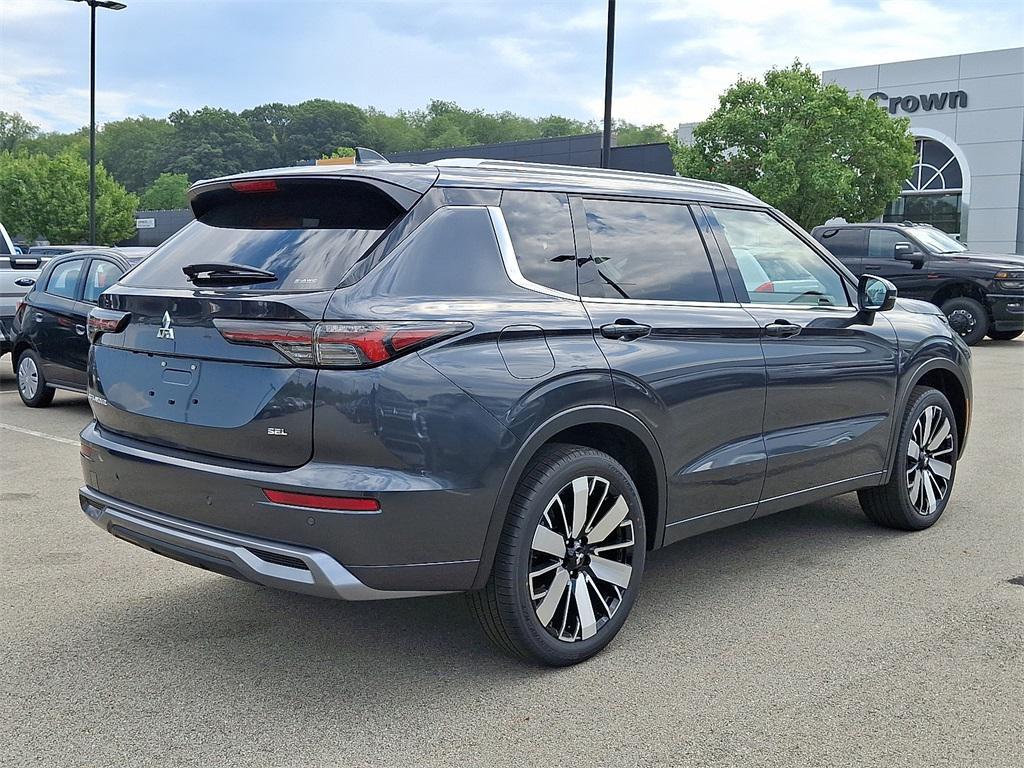 new 2025 Mitsubishi Outlander car, priced at $37,450