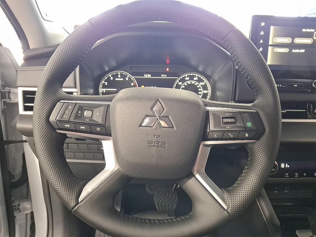 new 2025 Mitsubishi Outlander car, priced at $37,485