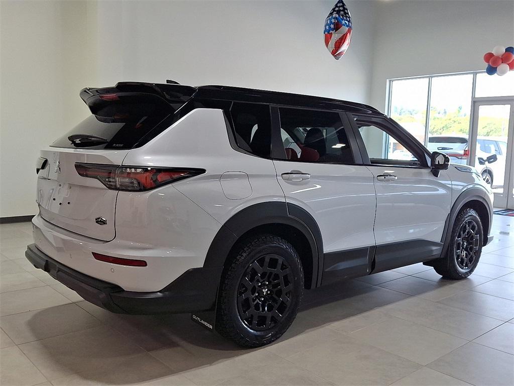 new 2025 Mitsubishi Outlander car, priced at $37,485