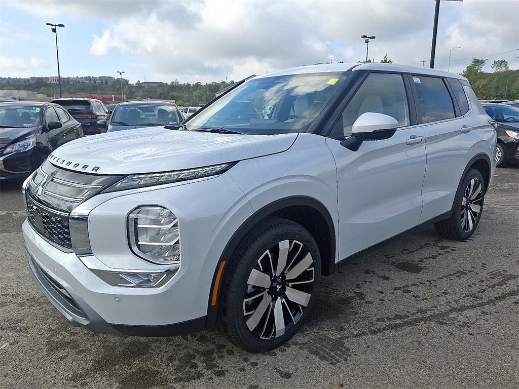 new 2025 Mitsubishi Outlander car, priced at $31,715