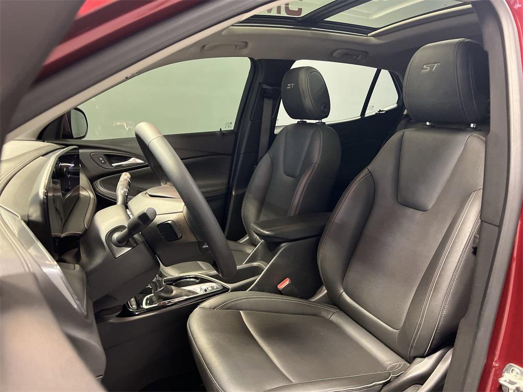 used 2024 Buick Encore GX car, priced at $20,979