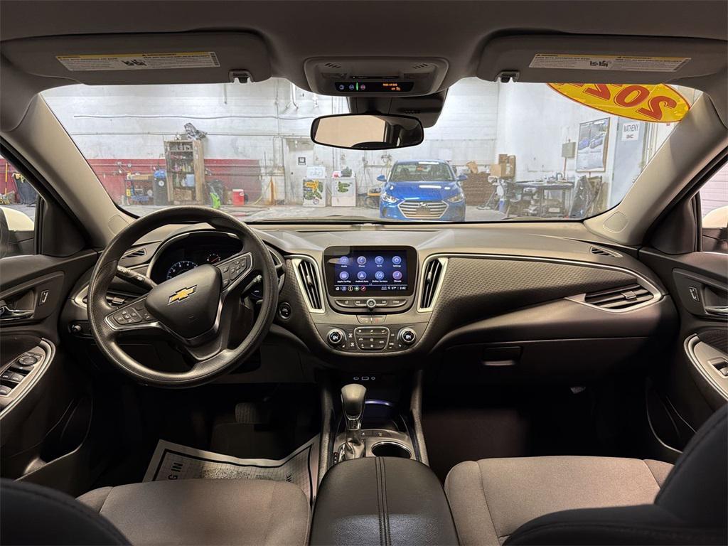 used 2024 Chevrolet Malibu car