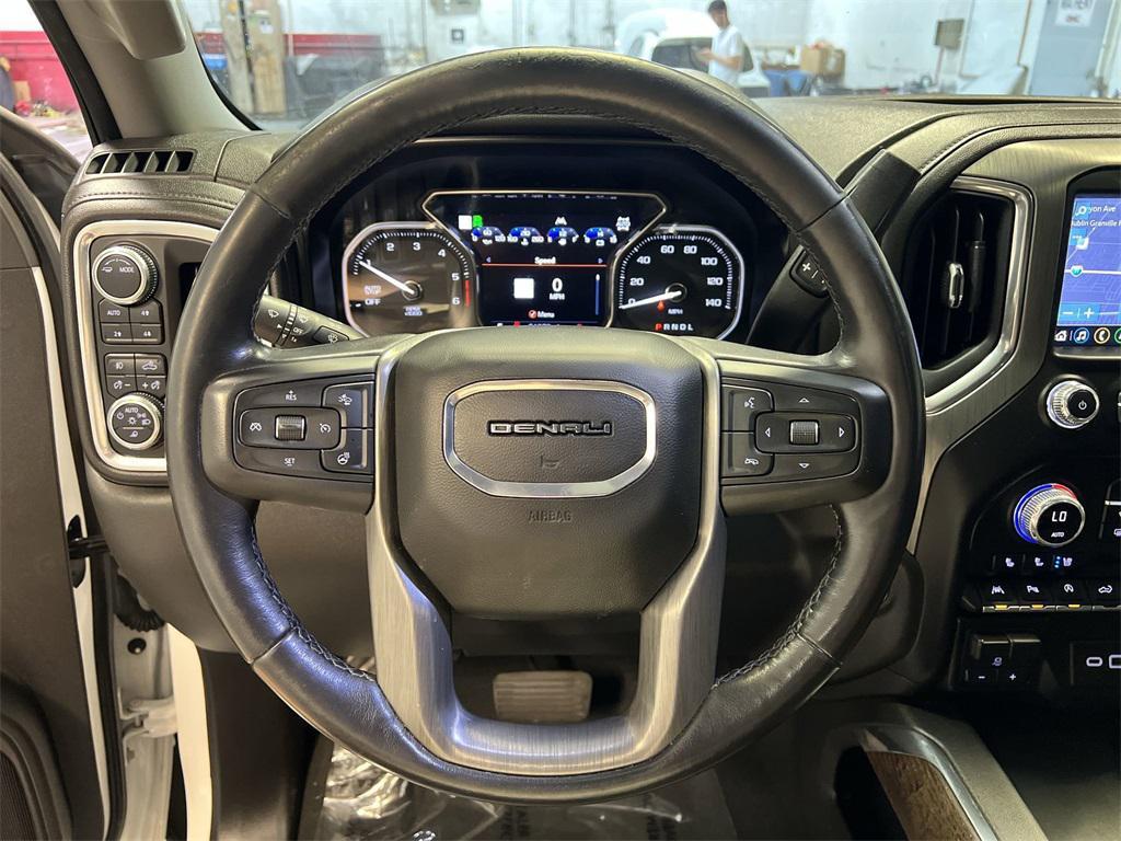used 2021 GMC Sierra 1500 car, priced at $40,400