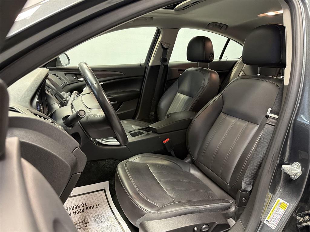 used 2017 Buick Regal car