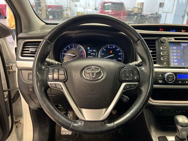 used 2019 Toyota Highlander car, priced at $28,730