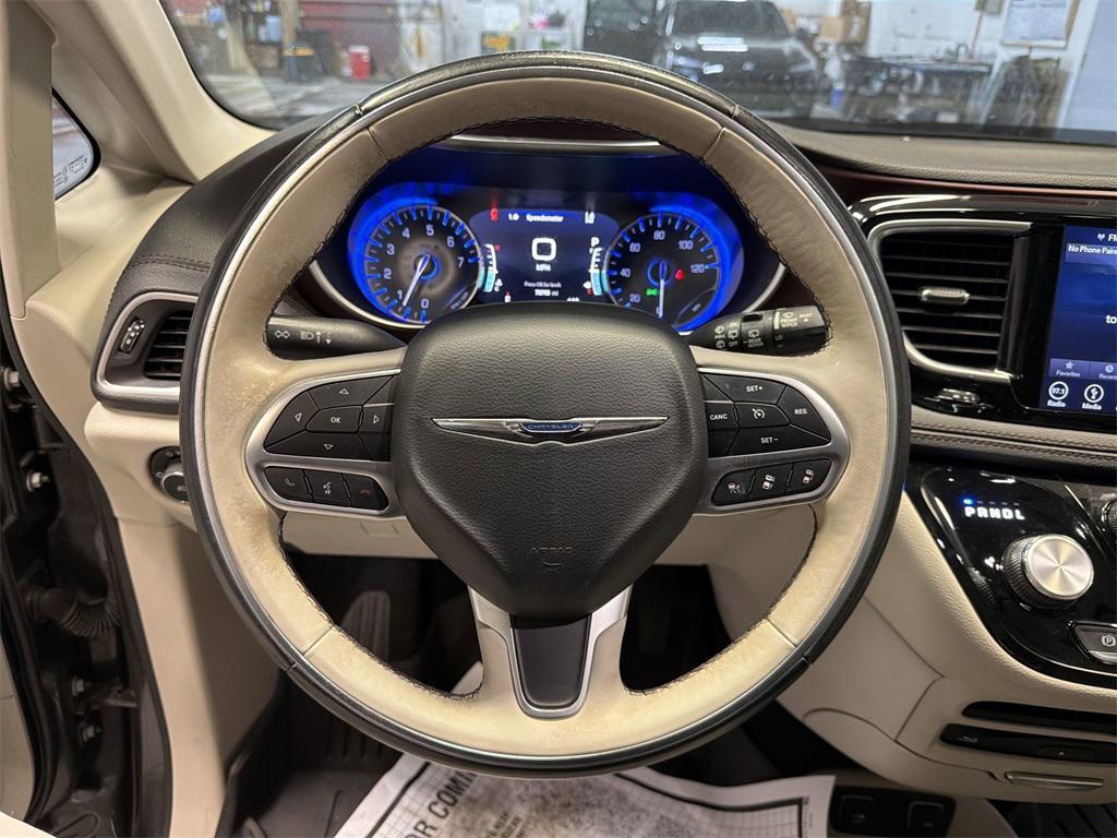 used 2018 Chrysler Pacifica car