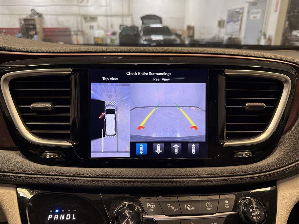 used 2018 Chrysler Pacifica car