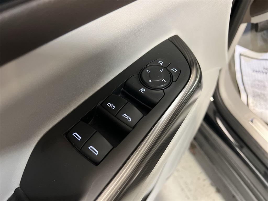 used 2023 GMC Acadia car, priced at $25,991