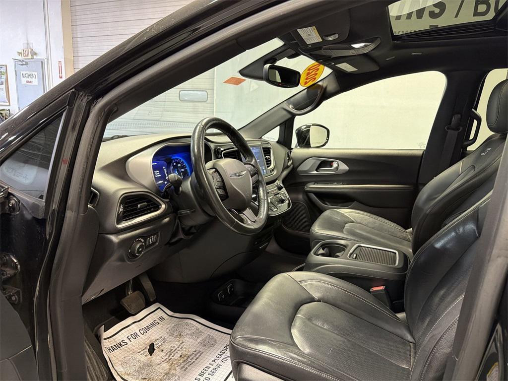 used 2020 Chrysler Pacifica car