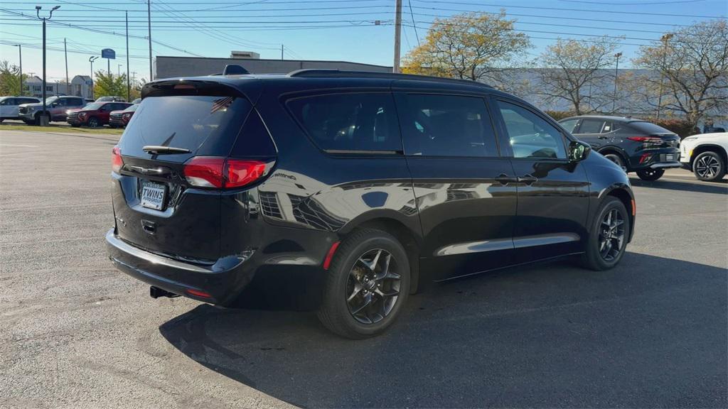 used 2020 Chrysler Pacifica car