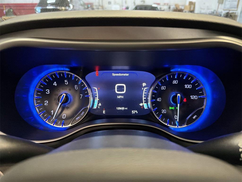 used 2020 Chrysler Pacifica car