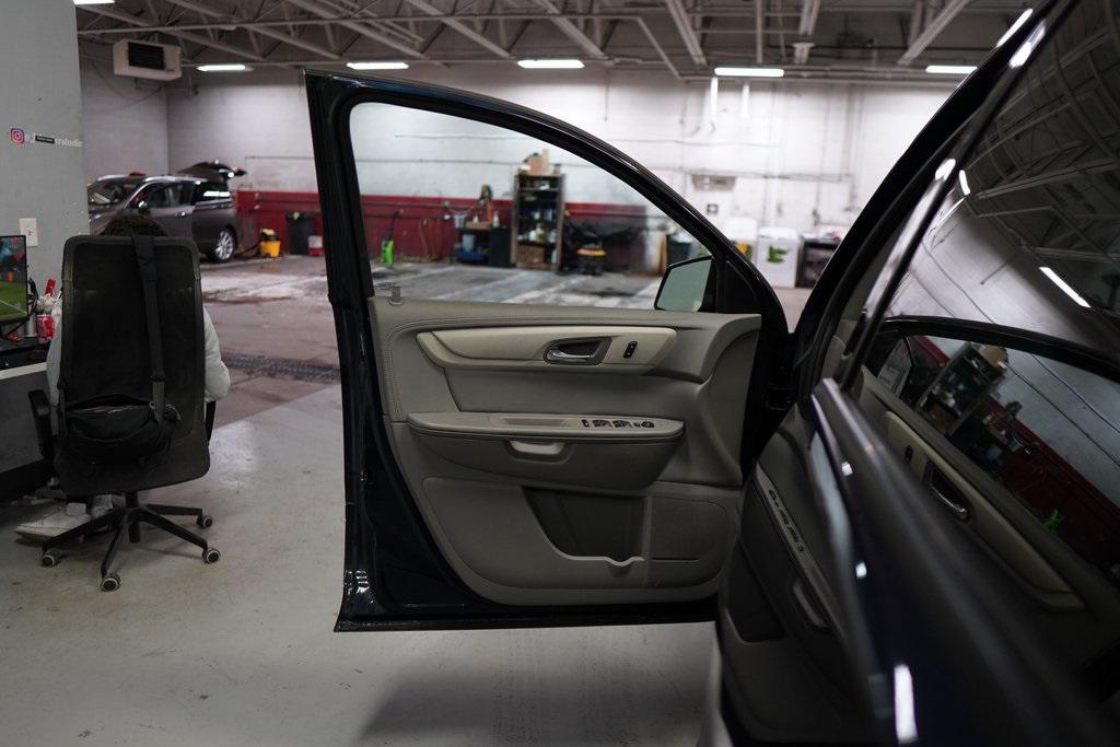 used 2017 Chevrolet Traverse car, priced at $11,993
