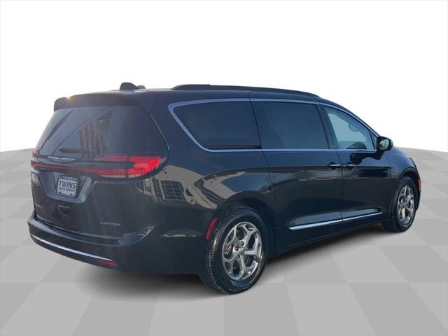 used 2022 Chrysler Pacifica car, priced at $27,384