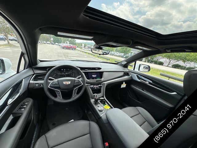 new 2025 Cadillac XT5 car, priced at $57,990
