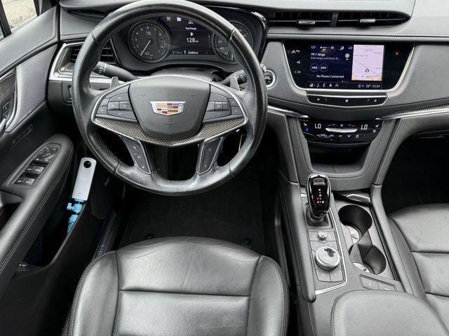 used 2021 Cadillac XT5 car, priced at $38,991