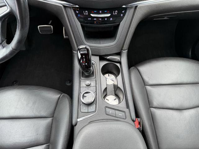 used 2021 Cadillac XT5 car, priced at $38,991