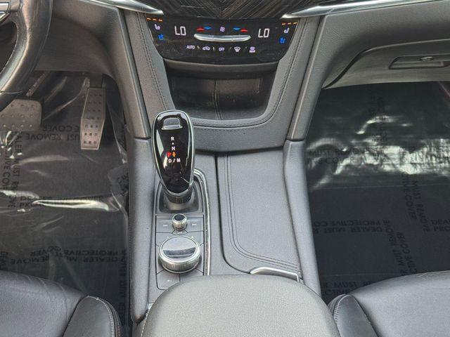 used 2022 Cadillac XT6 car, priced at $37,991