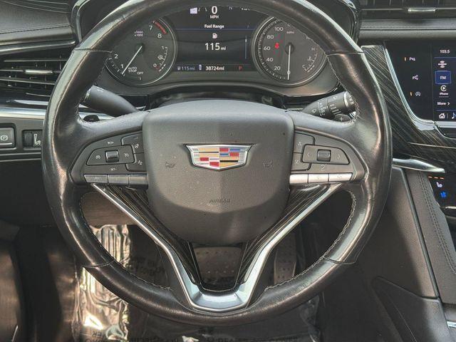 used 2022 Cadillac XT6 car, priced at $37,991
