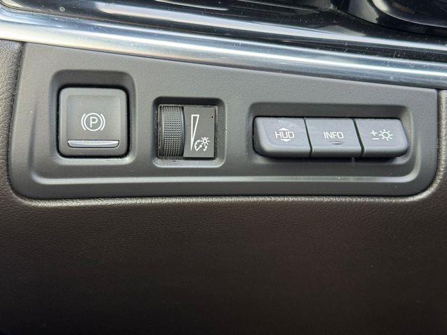 used 2022 Cadillac XT6 car, priced at $37,991