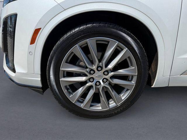 used 2020 Cadillac XT6 car, priced at $33,400