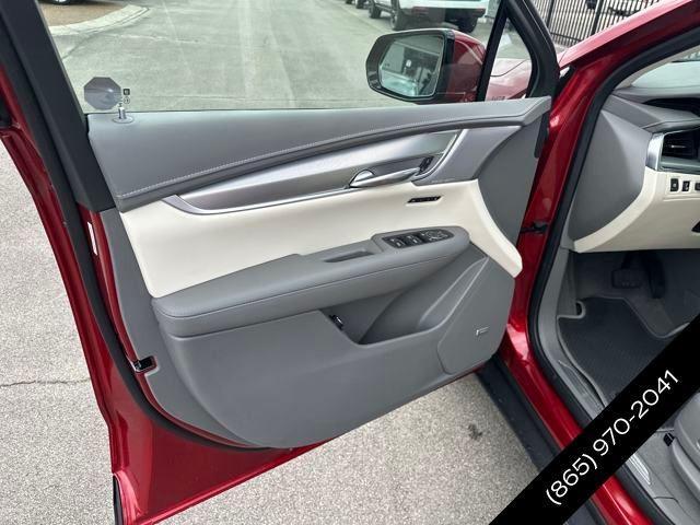new 2025 Cadillac XT5 car, priced at $61,090
