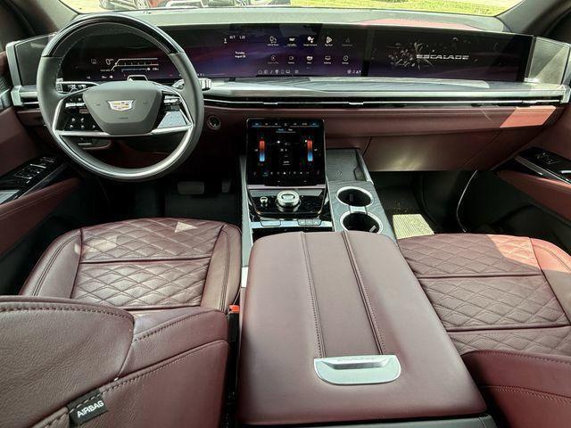 new 2025 Cadillac Escalade ESV car