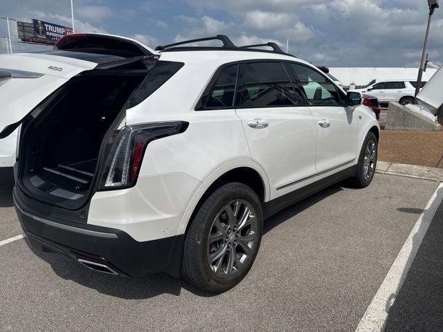 used 2021 Cadillac XT5 car, priced at $33,998