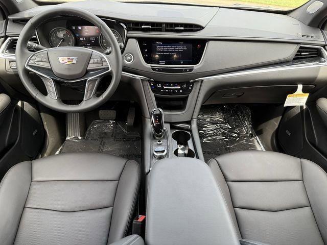 new 2025 Cadillac XT5 car, priced at $60,965