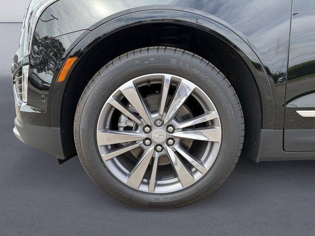 new 2025 Cadillac XT5 car, priced at $60,965