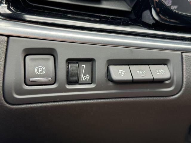 used 2024 Cadillac XT6 car, priced at $53,991