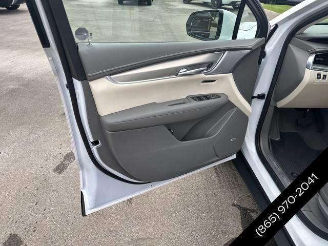 new 2025 Cadillac XT5 car, priced at $54,515