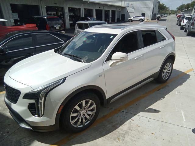 used 2022 Cadillac XT4 car, priced at $32,991