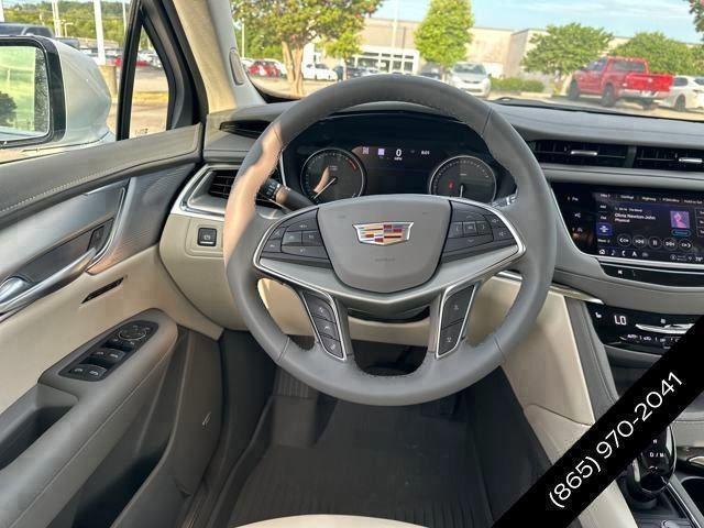new 2025 Cadillac XT5 car, priced at $58,184
