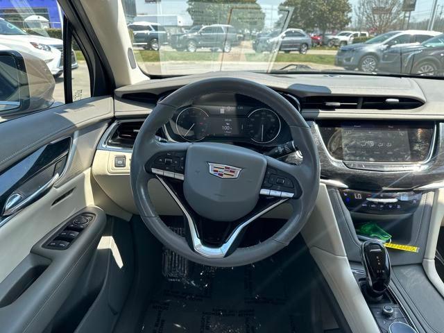 used 2022 Cadillac XT6 car, priced at $26,997