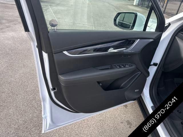 new 2025 Cadillac XT6 car, priced at $64,015