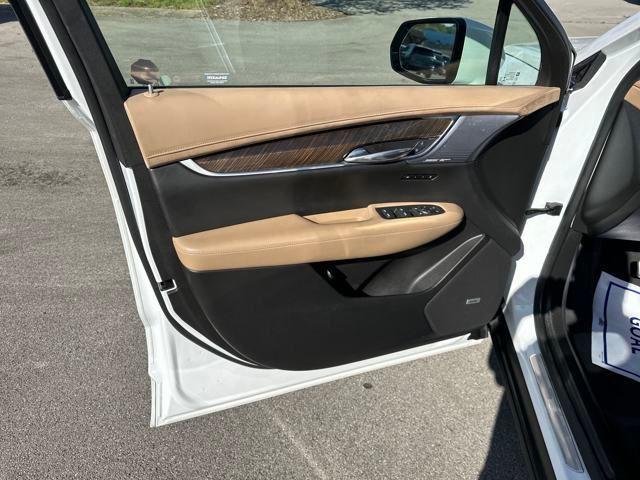 used 2022 Cadillac XT6 car, priced at $49,998