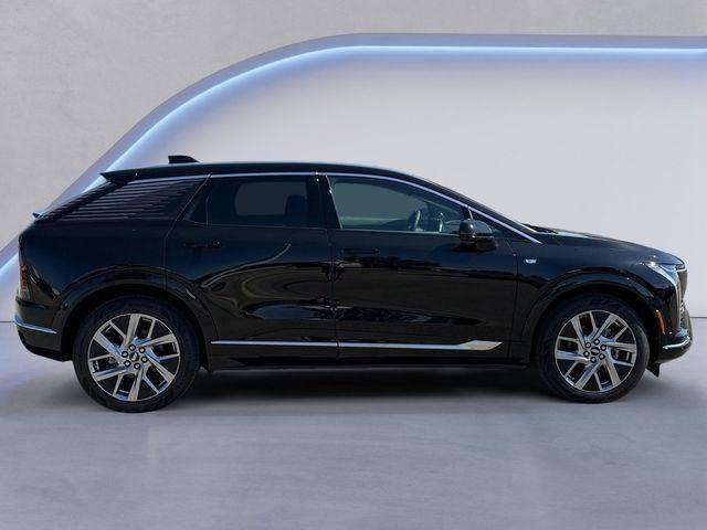 new 2025 Cadillac OPTIQ car, priced at $56,590