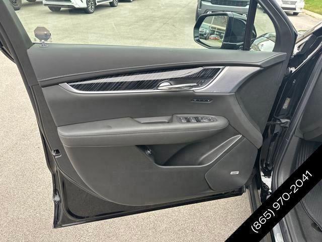 new 2025 Cadillac XT6 car, priced at $61,865