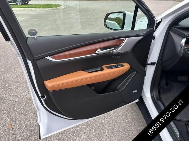 new 2025 Cadillac XT5 car, priced at $59,090